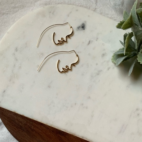 The Amina - Gold Statement Silhouette Earrings - Picture 5 of 9